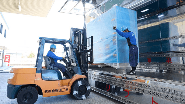 徳三運輸倉庫 株式会社の画像