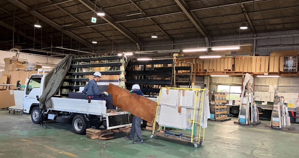 日研硝子 株式会社の画像3枚目