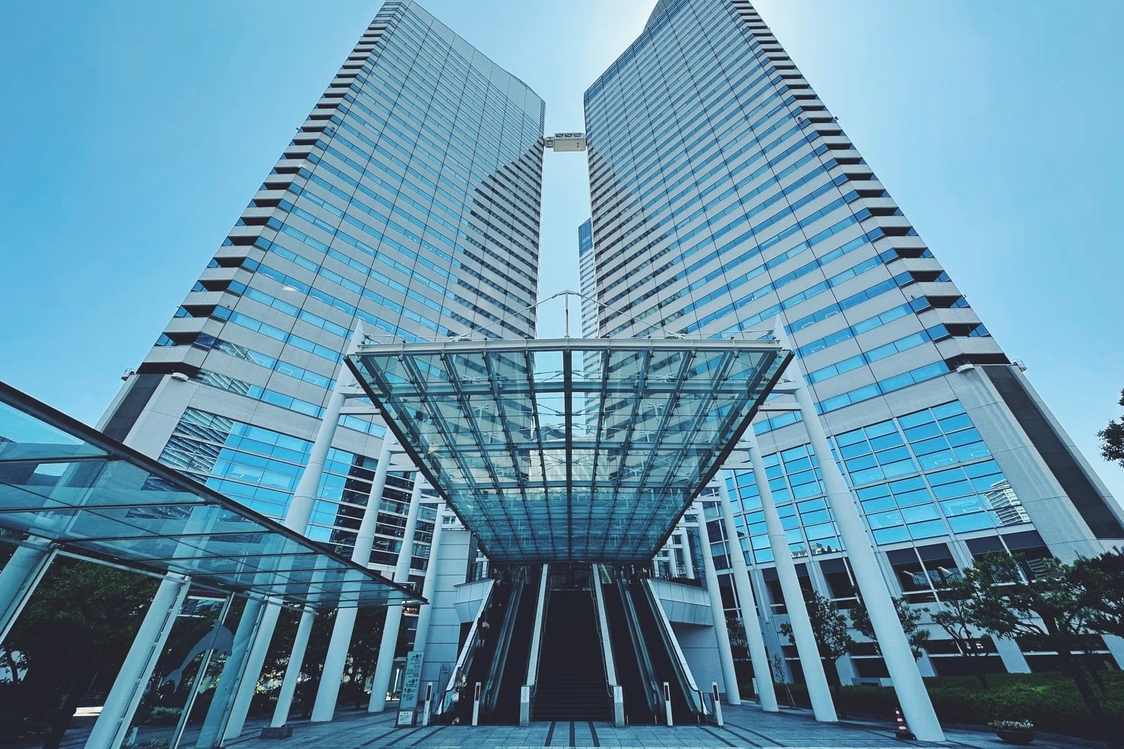 新井総合施設株式会社の画像2枚目