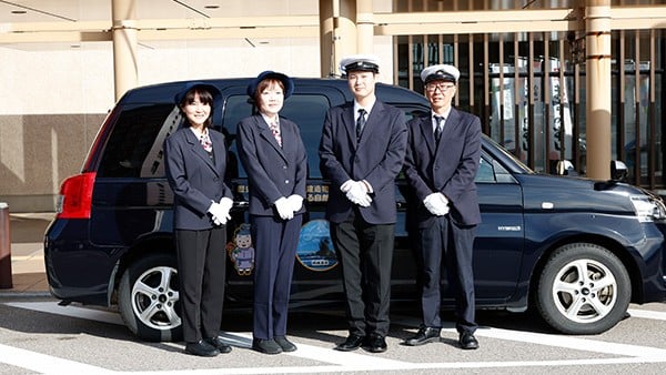 高岡交通 株式会社の画像2枚目