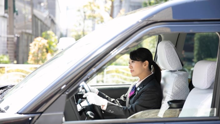 国際自動車株式会社(kmグループ)の画像24枚目